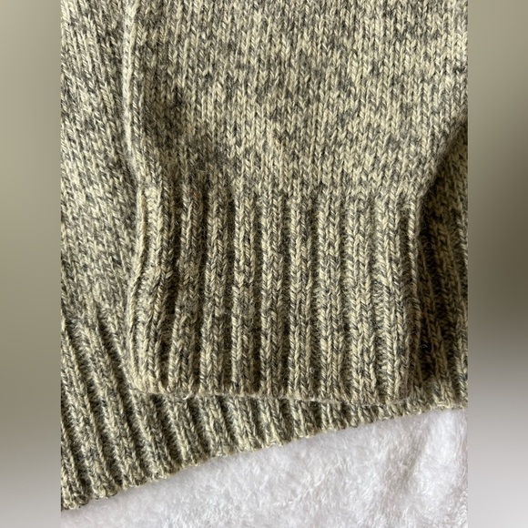 Vintage London Fog Wool Sweater​ - Picture 2 of 6